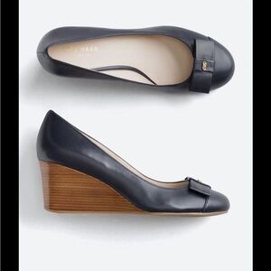 Cole Haan Adair Blue Leather Bow Wedge Pumps Size 7.5 EUC